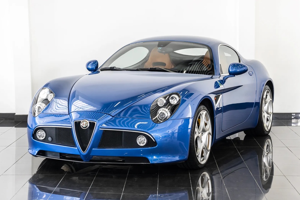 alfa-romeo-8c-competizione-tominiclassics-blue-3 | Vezess