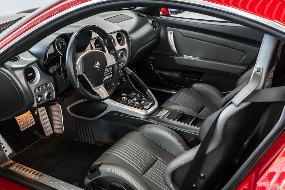 alfa-romeo-8c-competizione-tominiclassics-red-8 | Vezess
