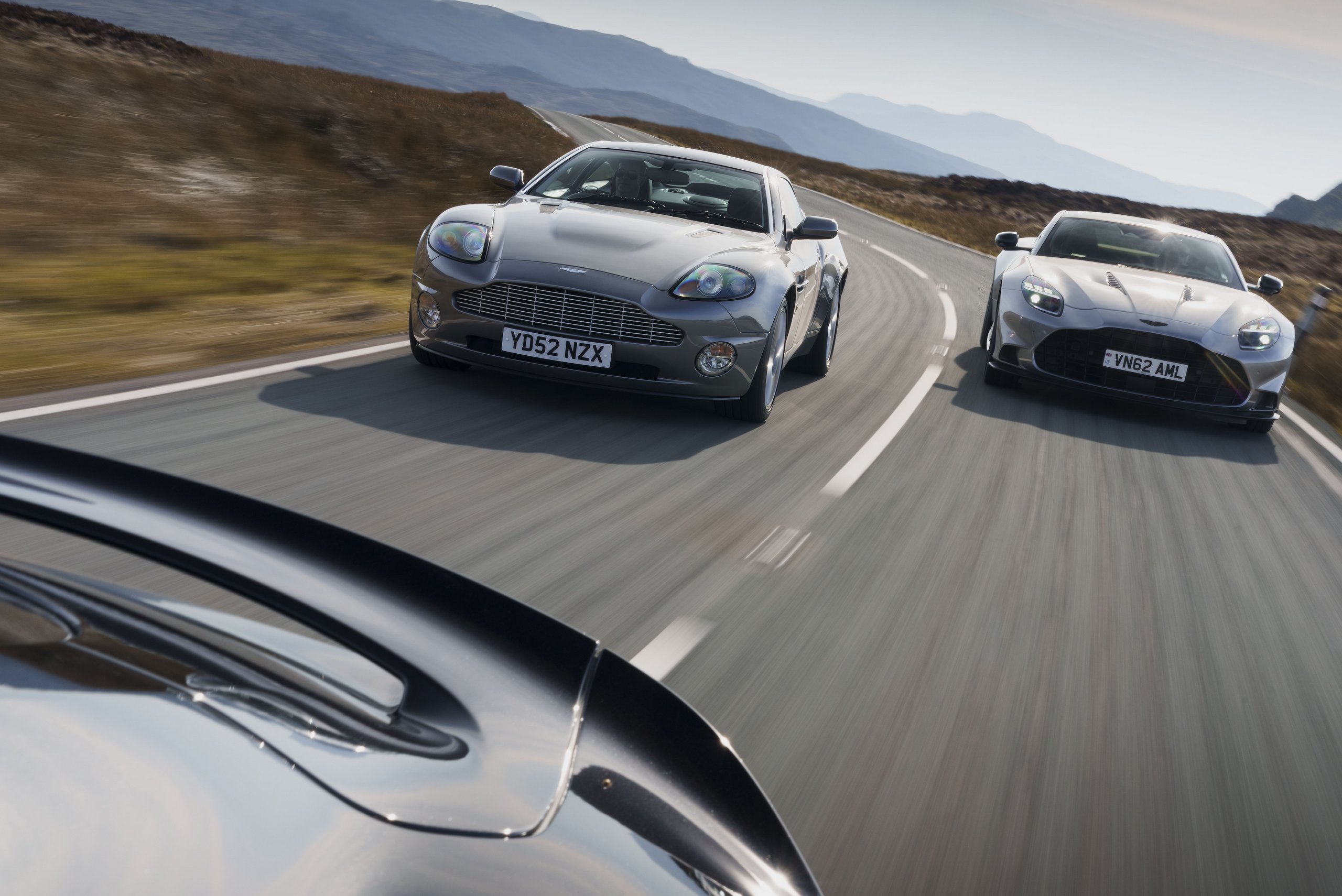 aston-martin-vanquish-at-25_03 | Vezess