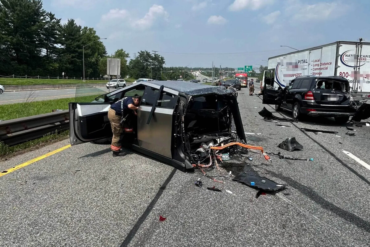 Tesla Cybertruck Split in Half During Serious Multi-Vehicle Crash - News Directory 3