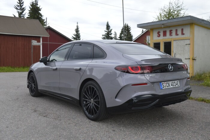 Igazi Mercedes az elektromos C-osztály 16
