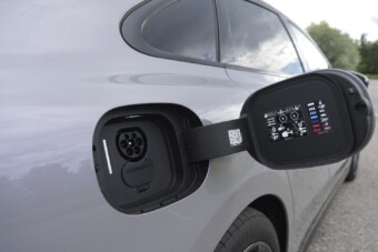 Áremeléssel segítenének a magyar energiaválságon