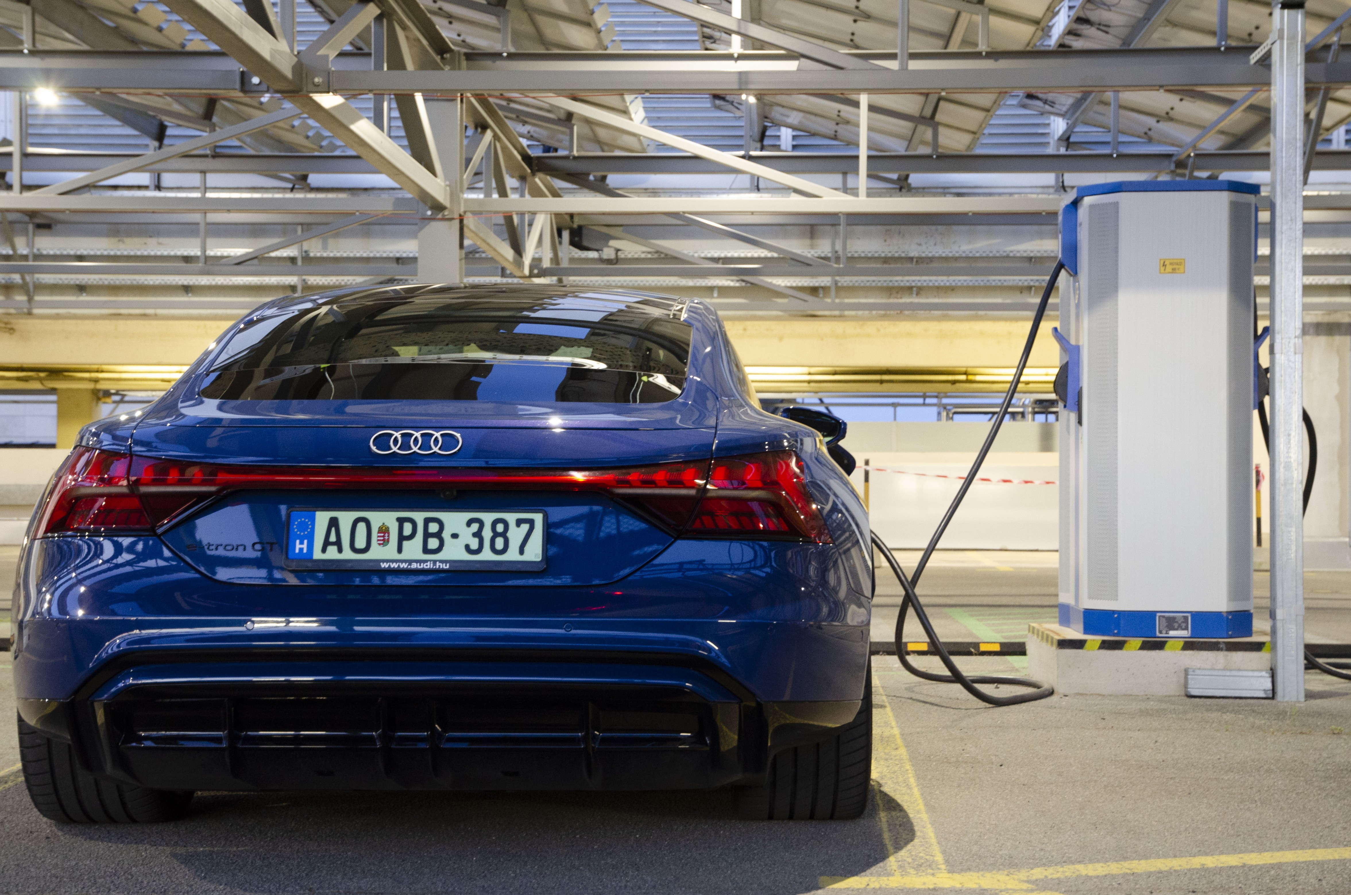 Ennél az Audinál csak egy Porsche jobb