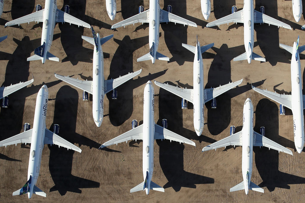 Commercial Airlines Park Dormant Planes At Pinal Airpark Outside Of Tucson Arizona | Vezess
