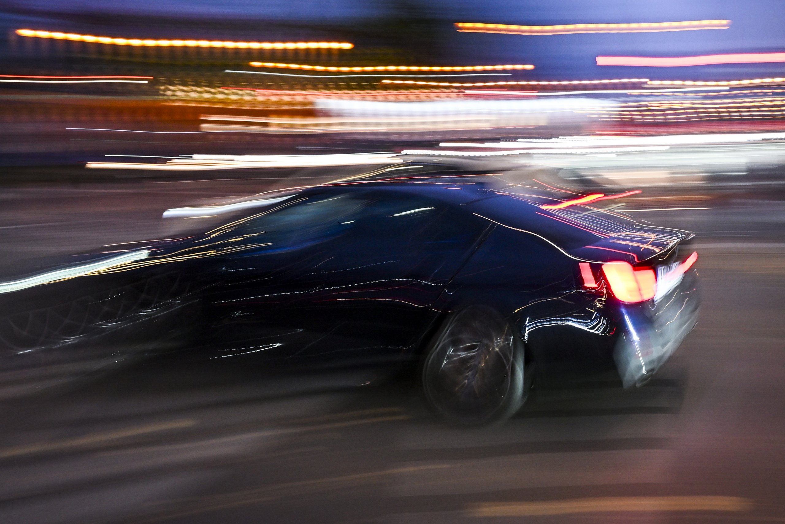 Traffic at an intersection | Vezess