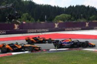 A kirúgását kérte a McLaren-pilóta 1 A kirúgását kérte a McLaren-pilóta 1
