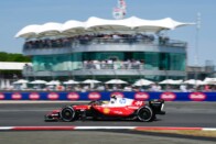 Tisztázódott Hamilton Forma-1-es jövője 1