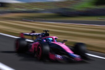 Büntetés a brit F1-es időmérő után