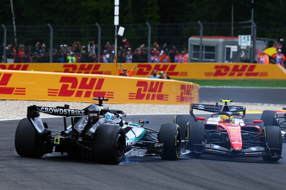 Ütköztek az F1 bajnokesélyesei, Antonelli nyert