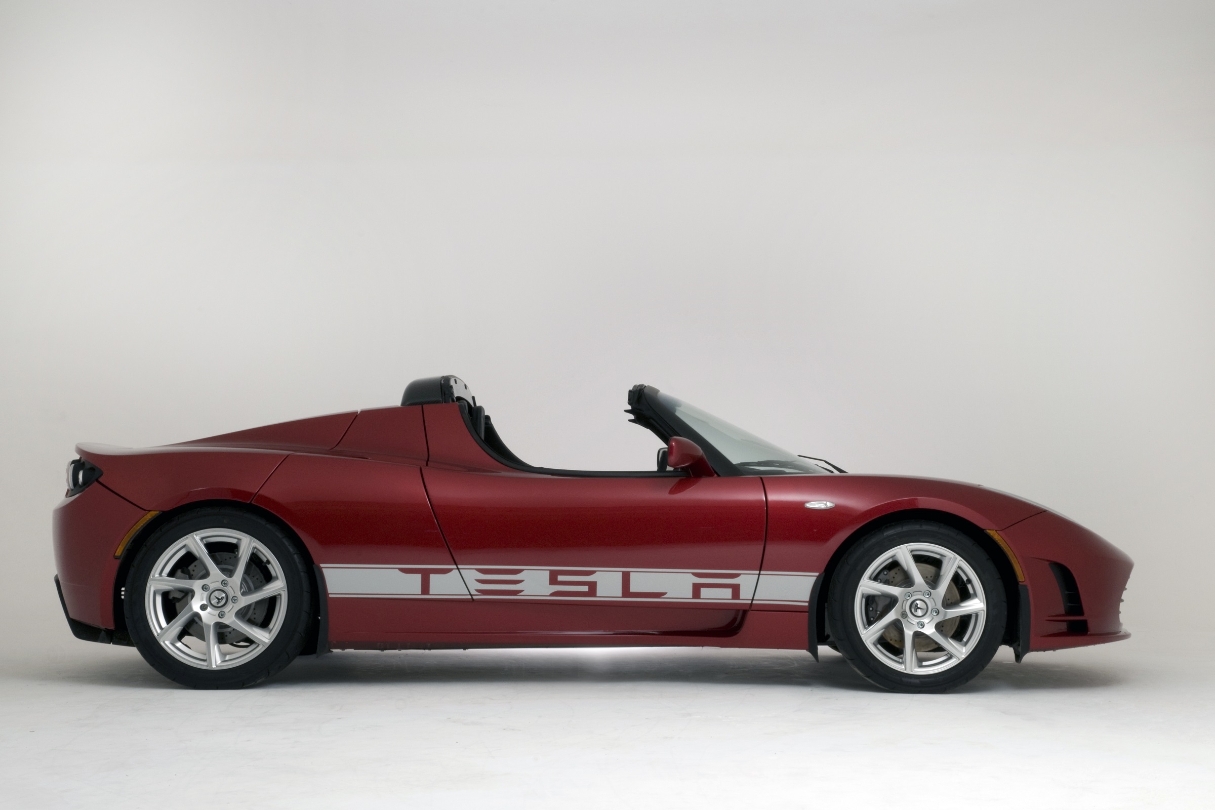 2010 Tesla Roadster | Vezess