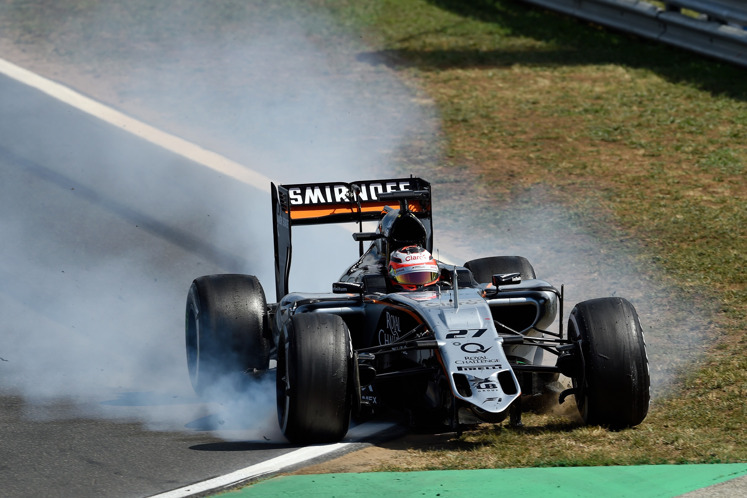 Niko Huelkenberg Crash formula 1 GP Ungarn | Vezess