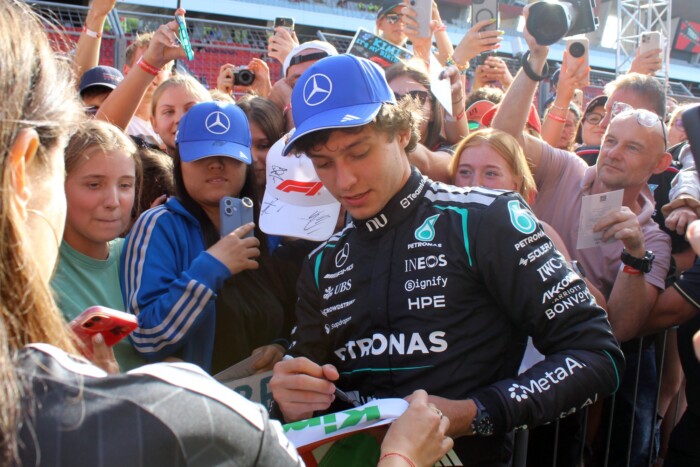 Üzenet az F1-pilótának: kitekerem a nyakad, mint egy csirkéét 2