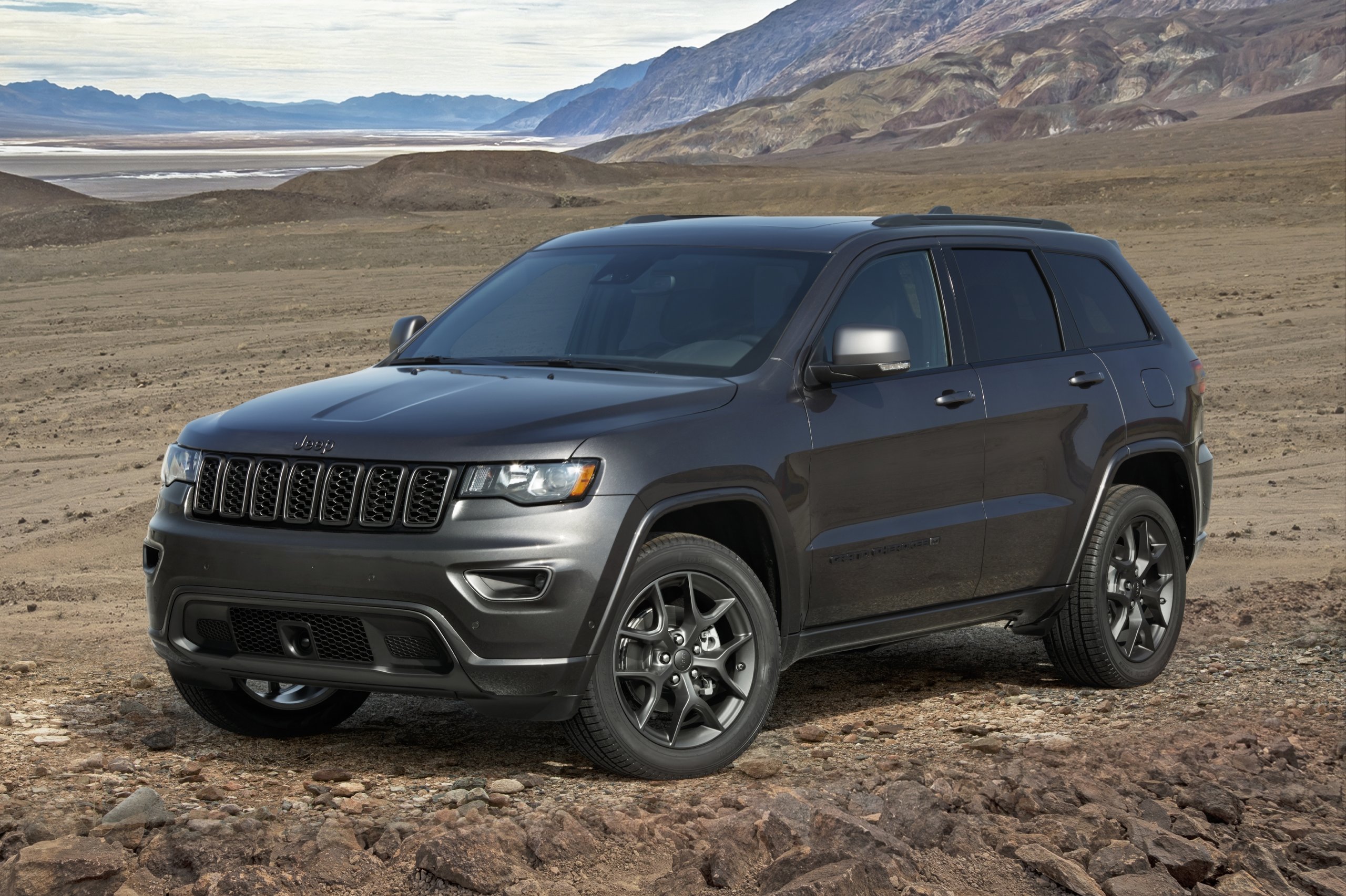 2021 Jeep Grand Cherokee 80th Anniversary Edition | Vezess