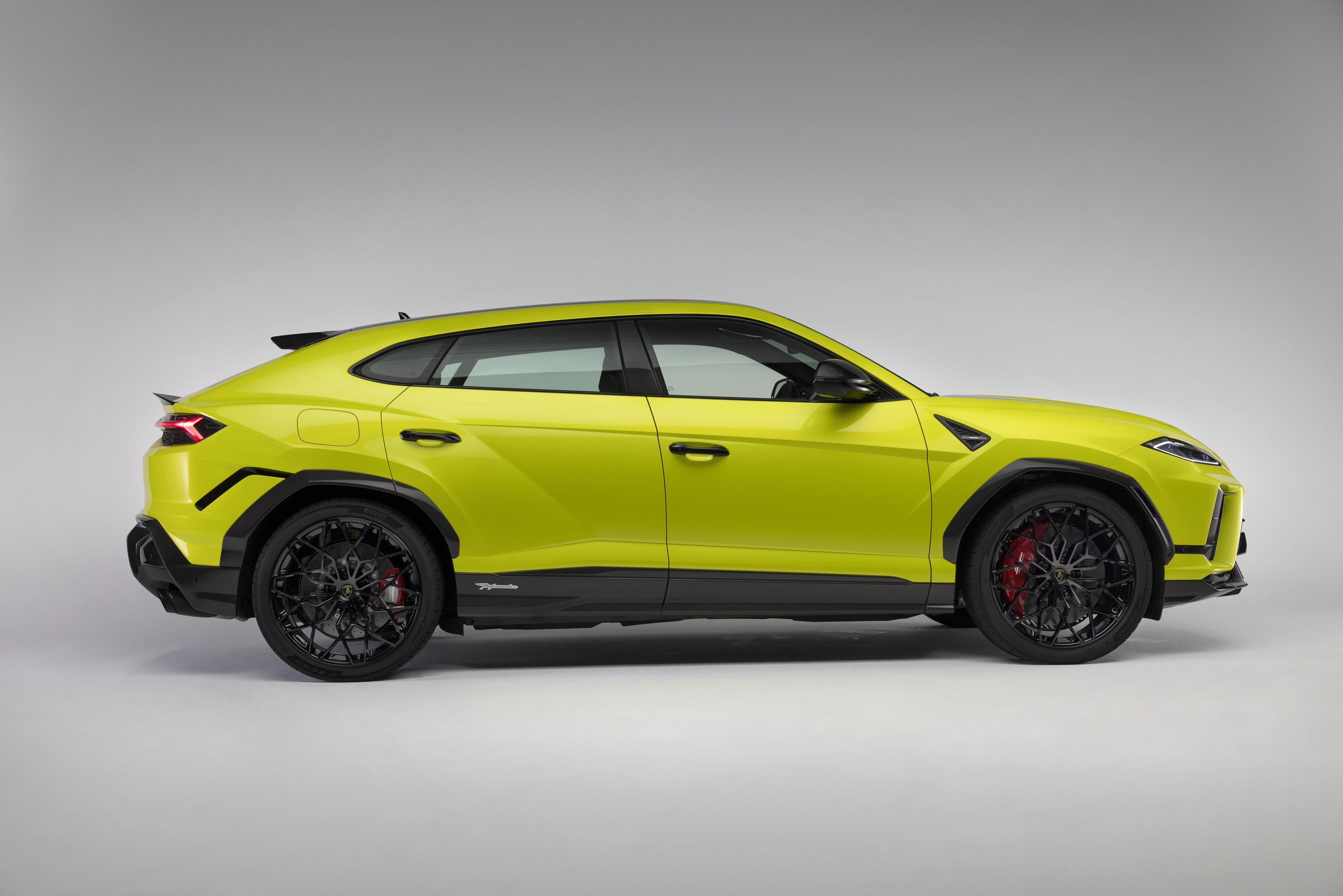 lamborghini-urus-se-performante-40 | Vezess