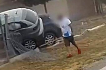 Videón az eszelős Pest megyei autós üldözés, lövöldözés is volt a végén