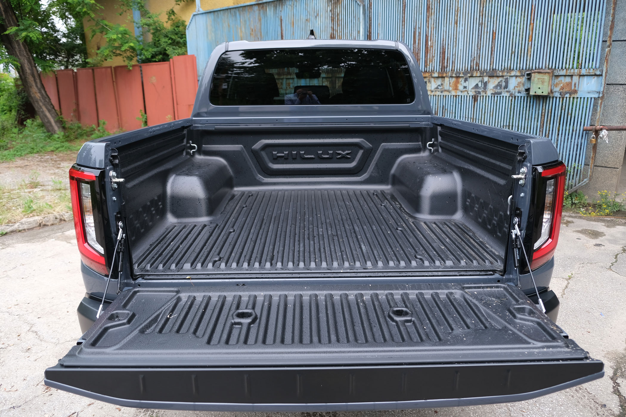 toyotahilux_kulsok-4 | Vezess