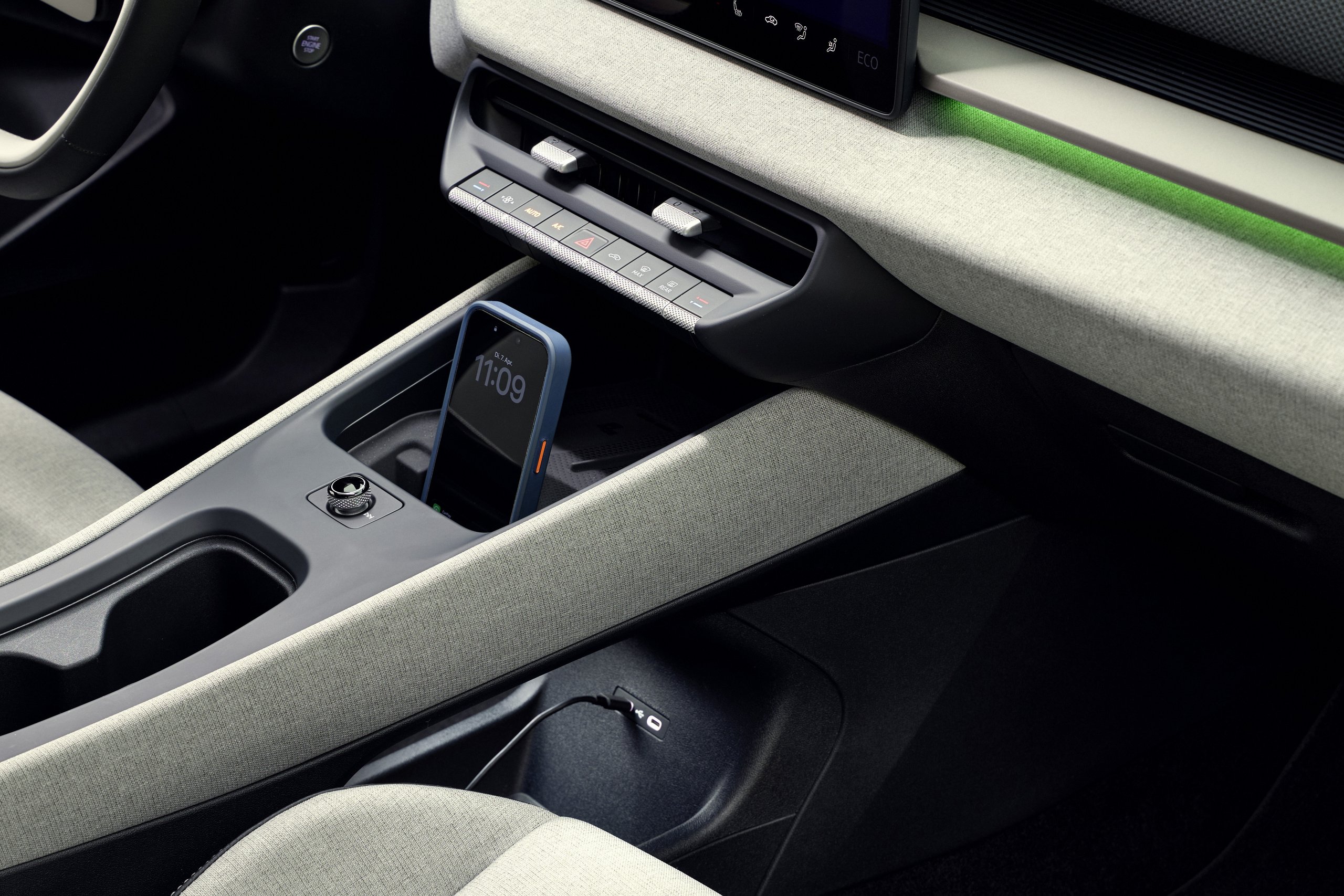 The all-new electric ID Cross | Vezess
