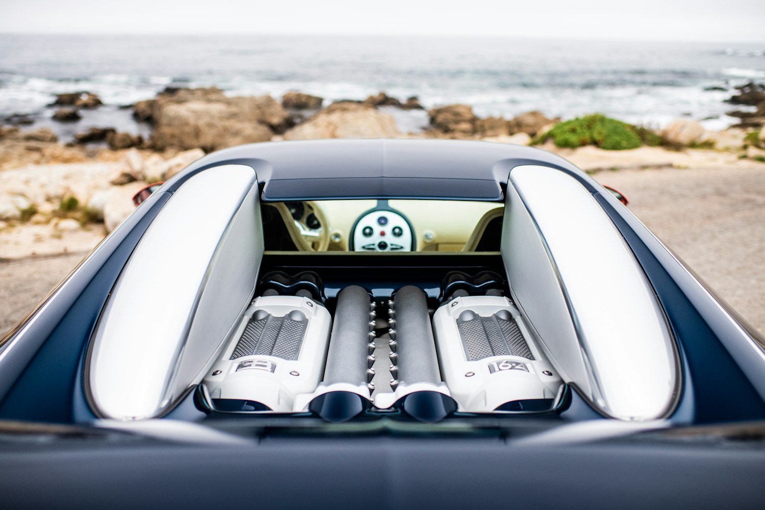 10-2608-bugatti-lmps-veyron | Vezess