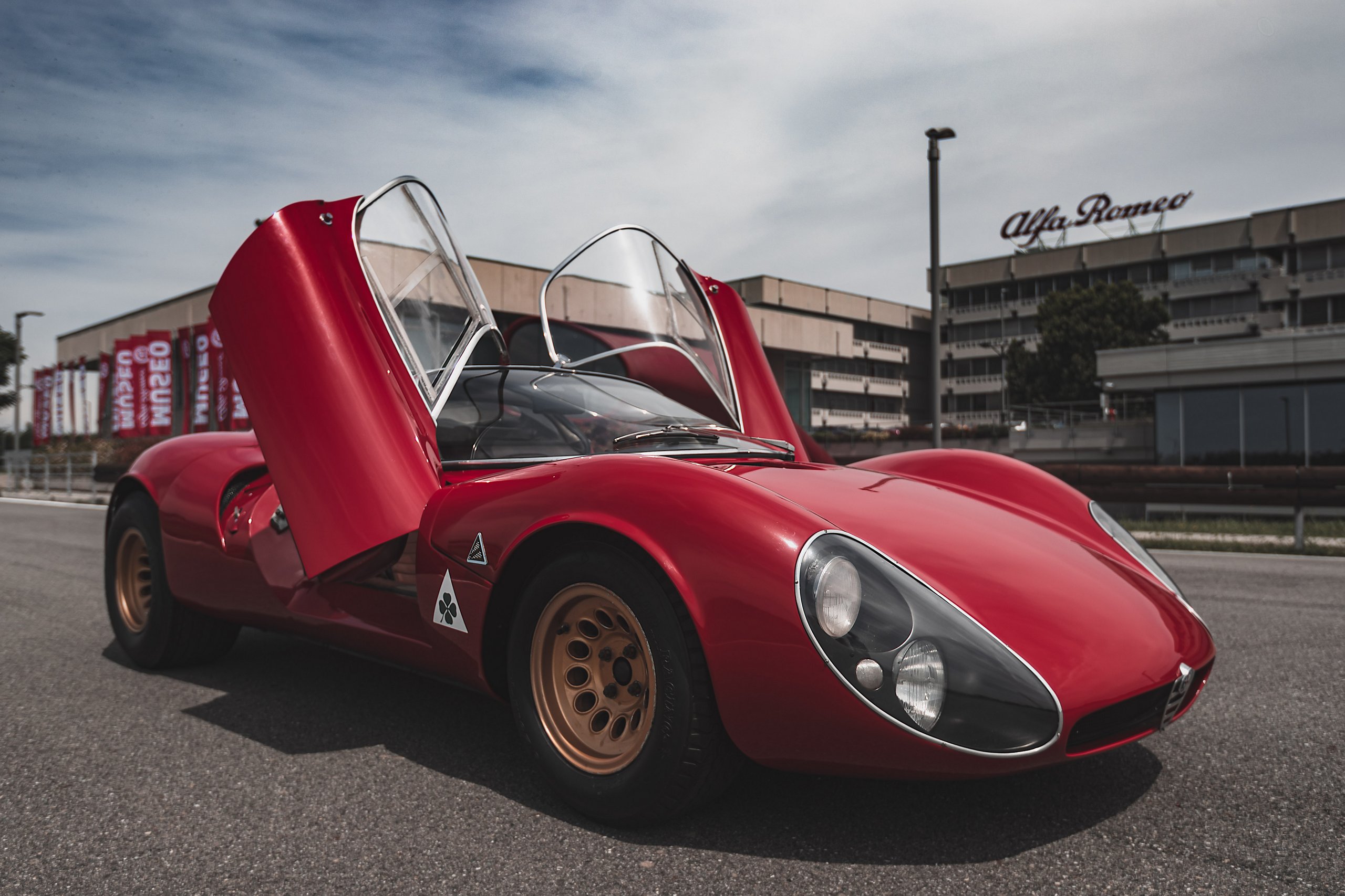 Alfa Romeo 33 Stradale kép Stellantis | Vezess
