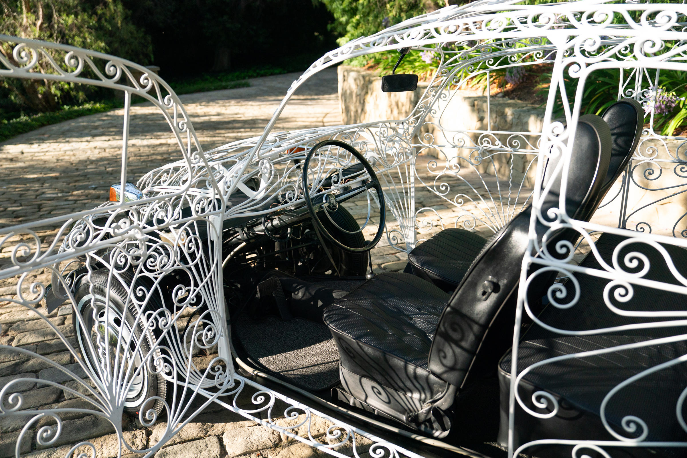 1970-volkswagen-beetle-wrought-iron-by-rafael-esparza-prieto_1465968 | Vezess