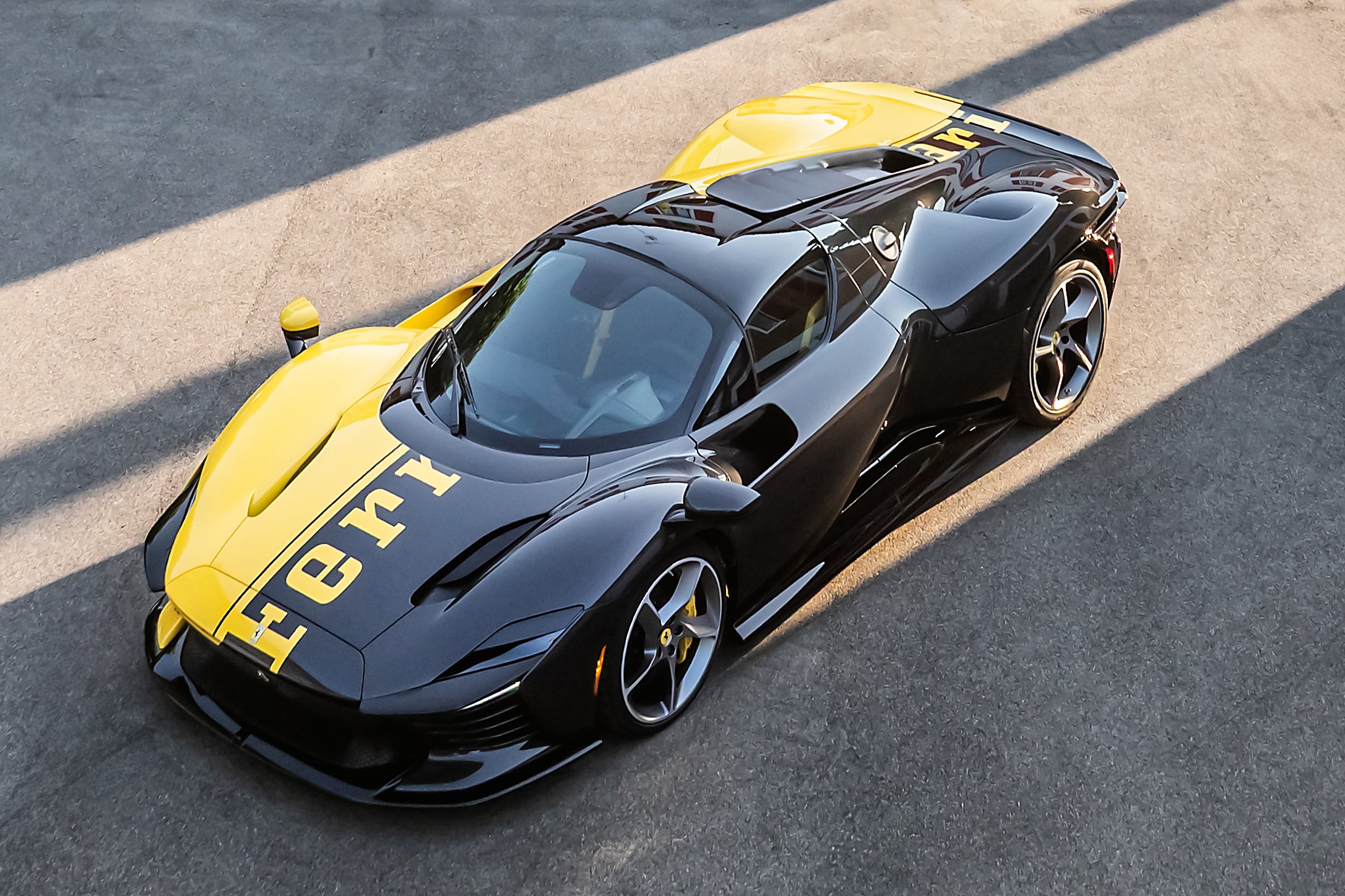 2025-ferrari-daytona-sp3-tailor-made-_1359016 | Vezess