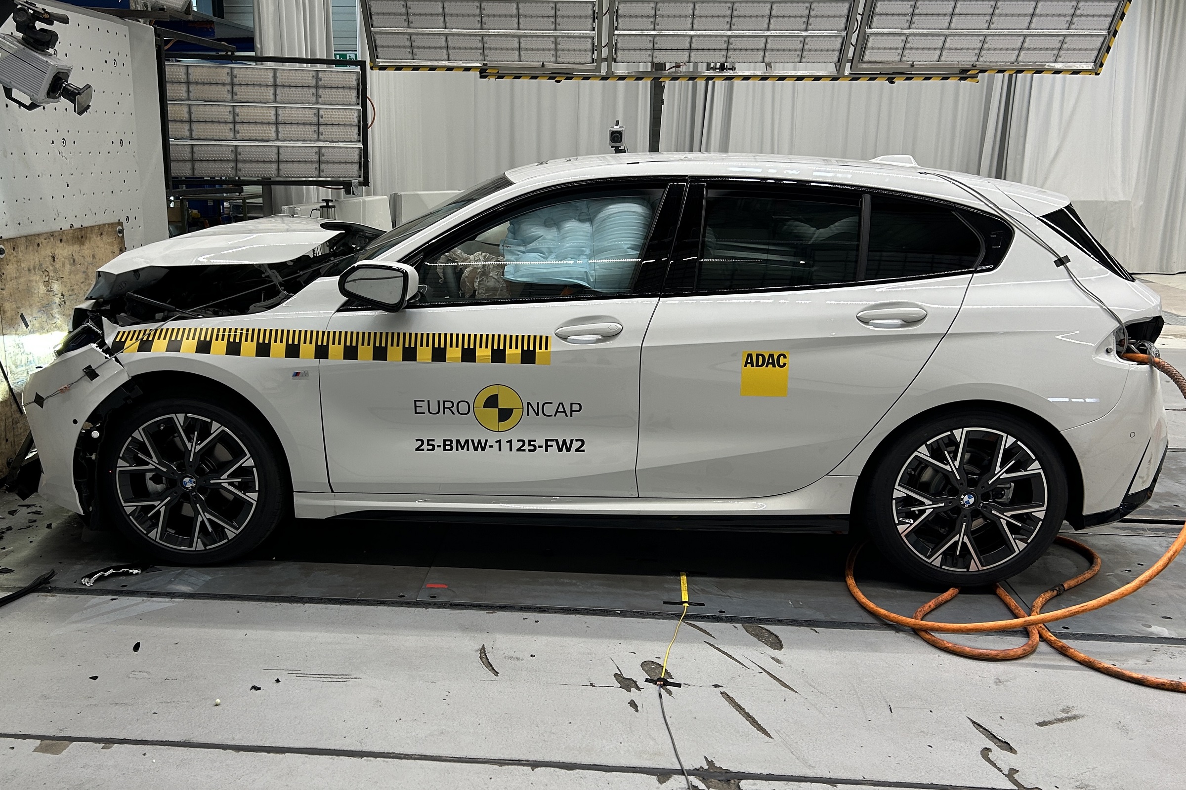 BMW: Nem cél a törésteszten az öt csillag