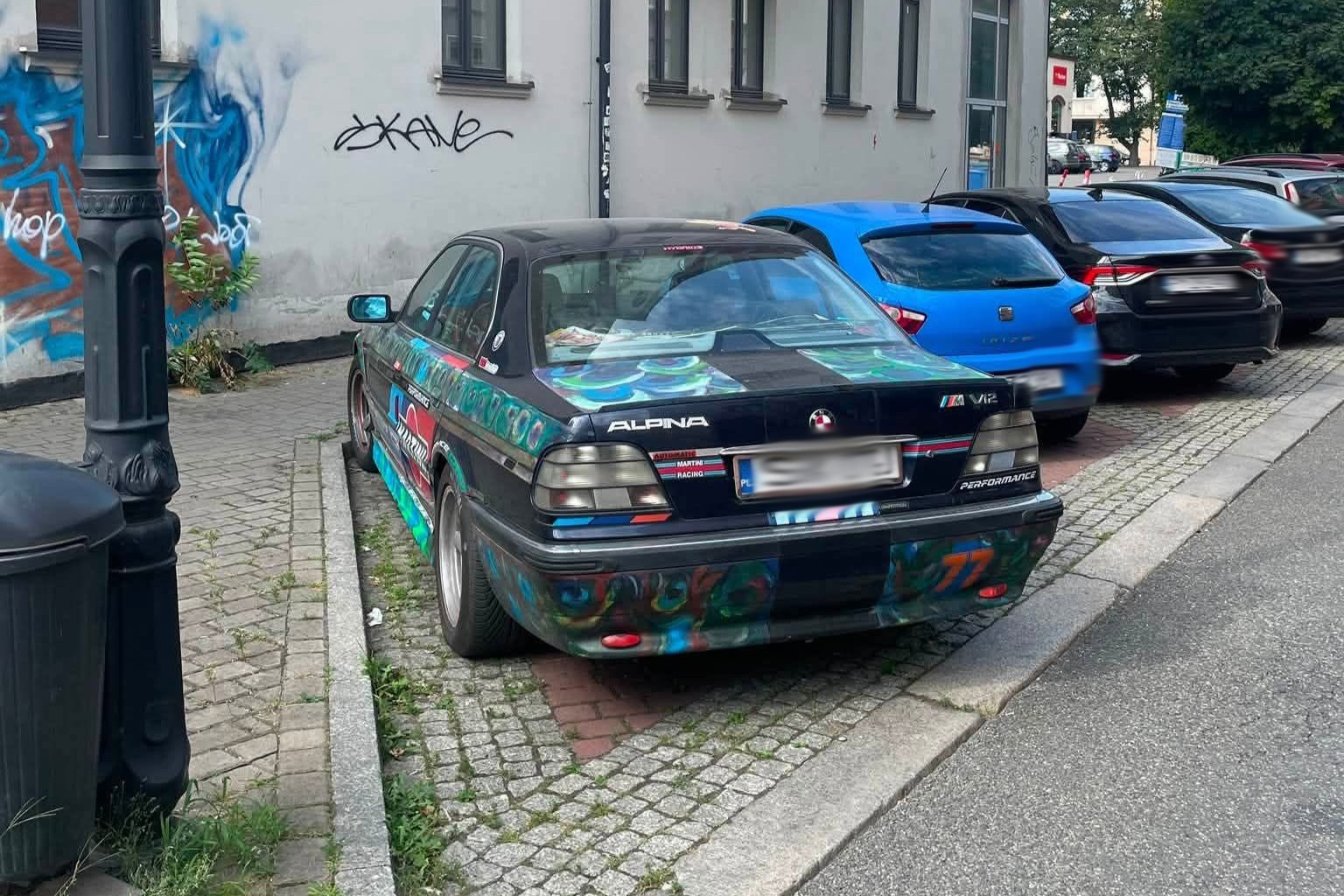 Hallani a bazári BMW segélykiáltását: azt kéri, valaki mentese meg