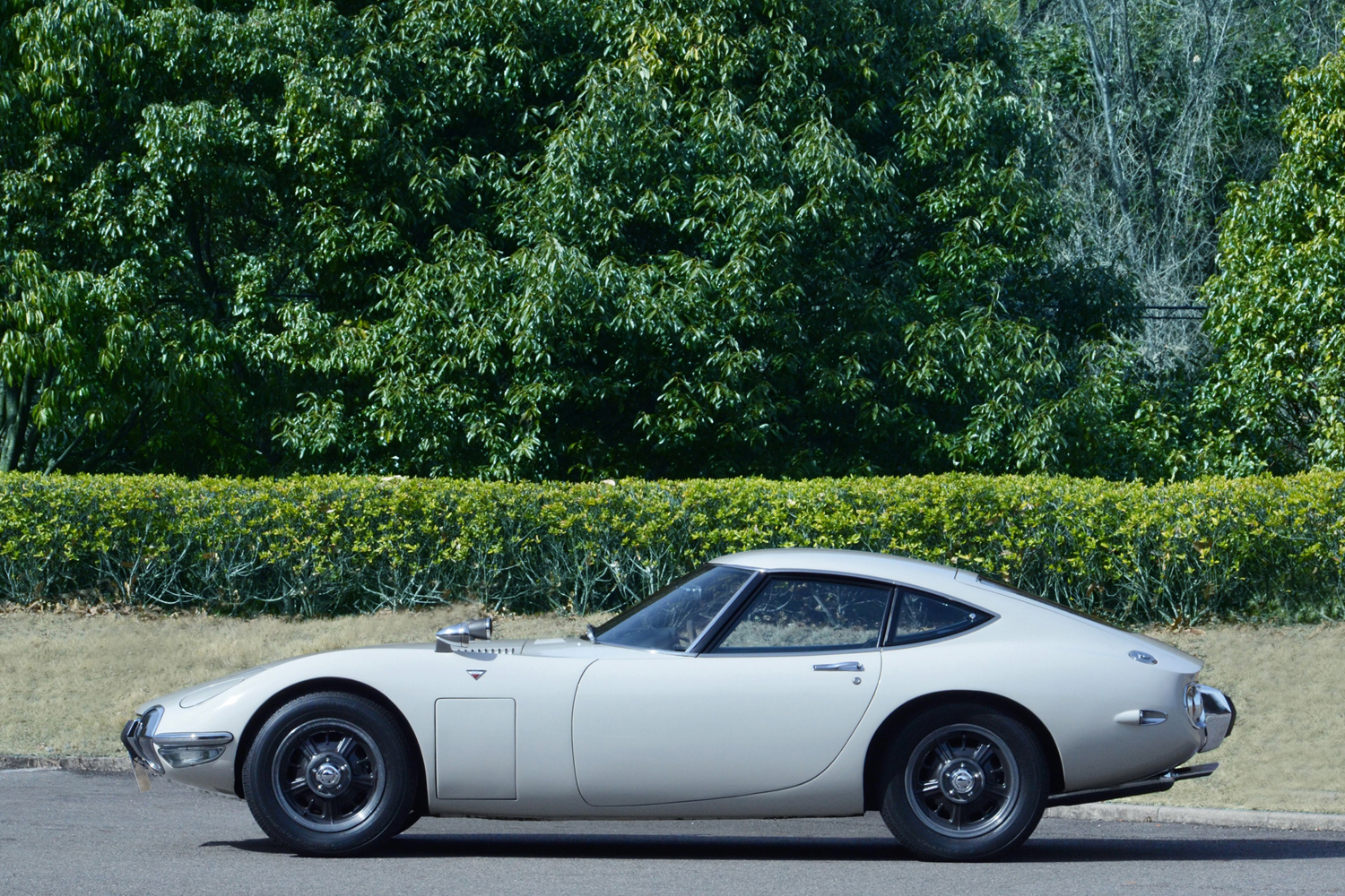 c_2000gt_003_s_2 | Vezess
