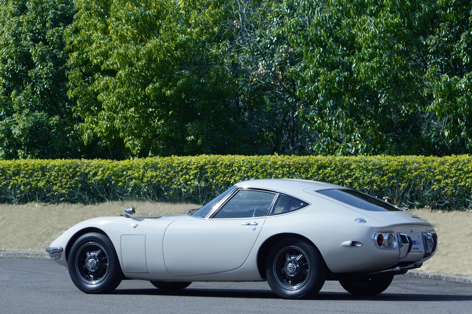 c_2000gt_004_s_2 | Vezess