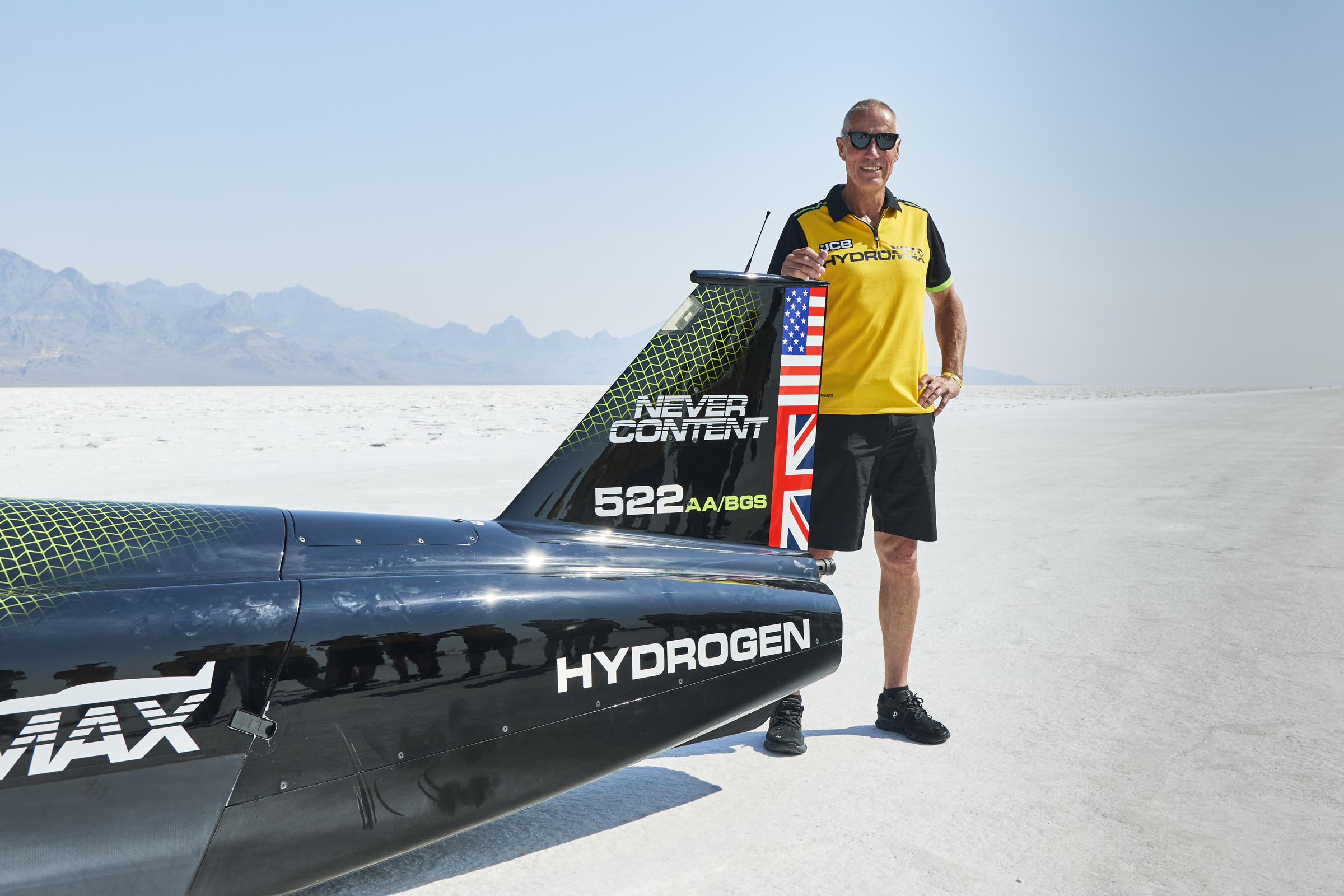 driver-andy-green_jcb-hydromax_368mph-scta-record | Vezess