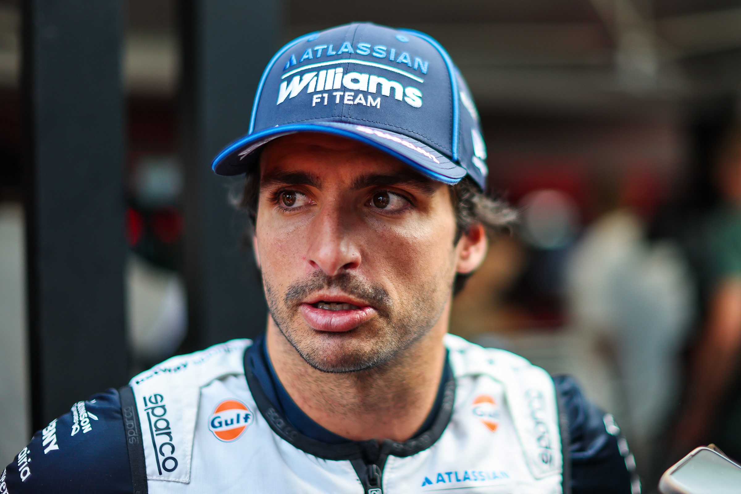 Megvan, hol folytatja az F1-es futamgyőztes