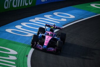 Felnyomták a kocsiját, mindenét elvitték az F1-pilótának