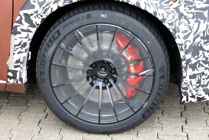 Jön a Lexus új szupersportkocsija… egy SUV! 9 Jön a Lexus új szupersportkocsija… egy SUV! 9