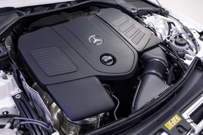 Megújul a Mercedes-Benz C-osztály 16
