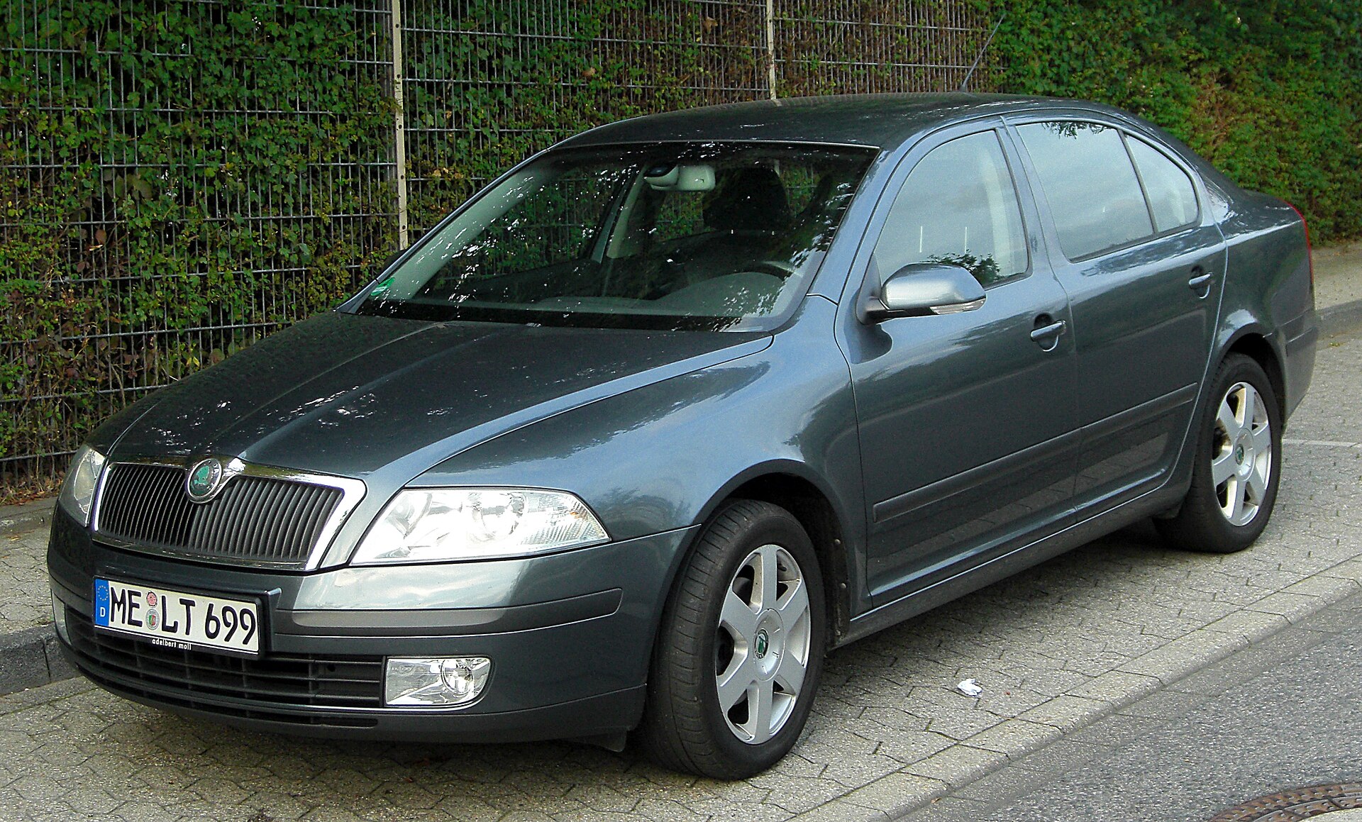 skoda_octavia_ii_front_20100923 | Vezess