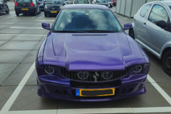 Mustangnak öltöztették ezt a BMW-t, 2,5 milliót kérnek érte
