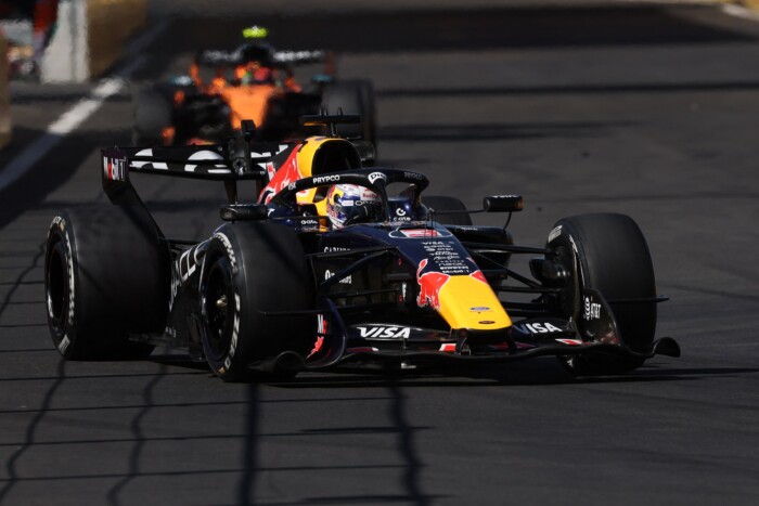 Érthetetlen hiba után Mercedes-siker az F1-ben 9 Érthetetlen hiba után Mercedes-siker az F1-ben 9