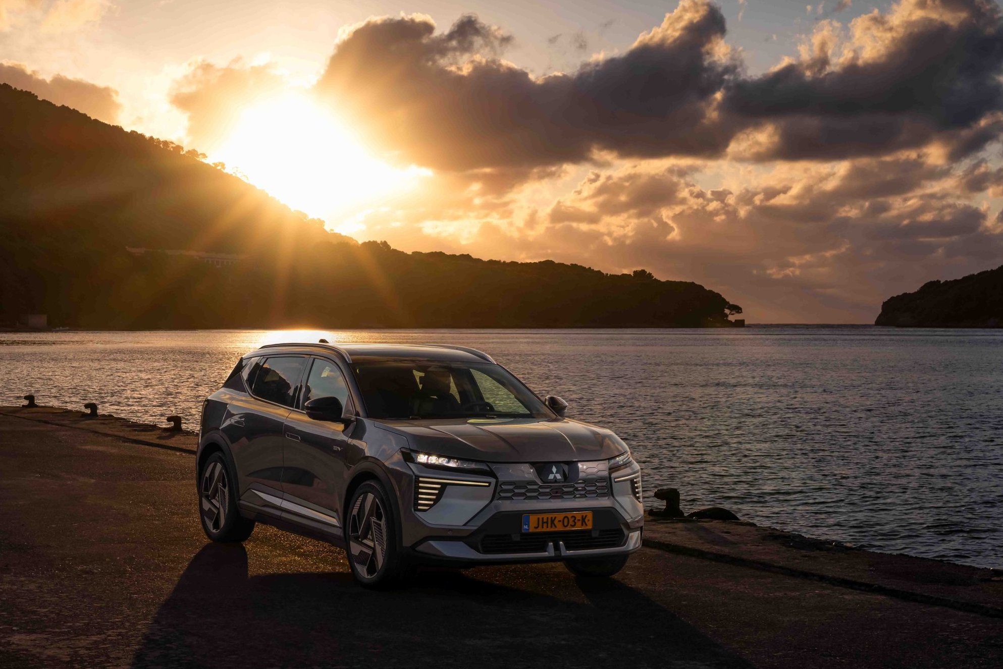 all-new-eclipse-cross_001-scaled | Vezess