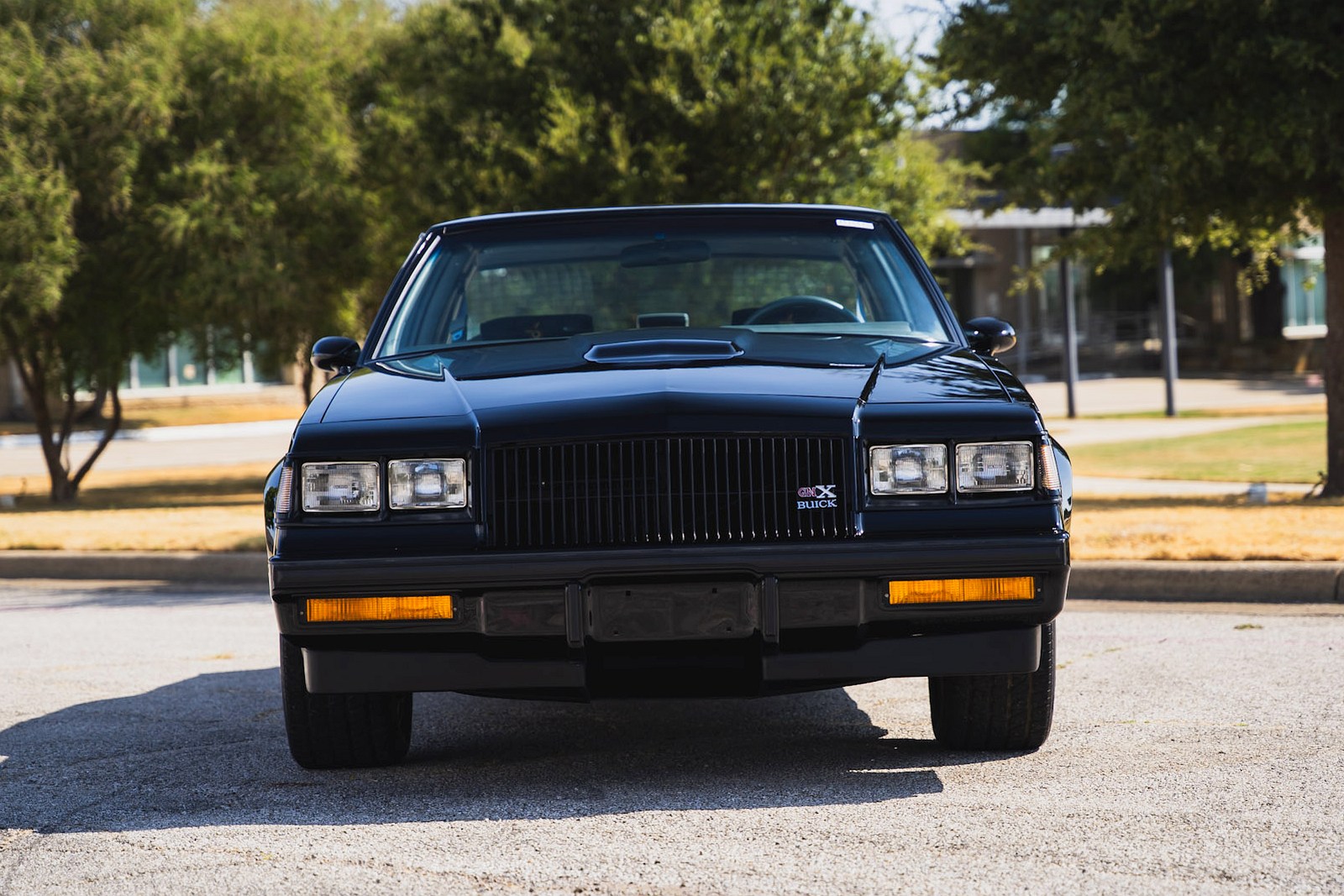 buick_gnx_1987_nejety_2026_prodej_01 | Vezess