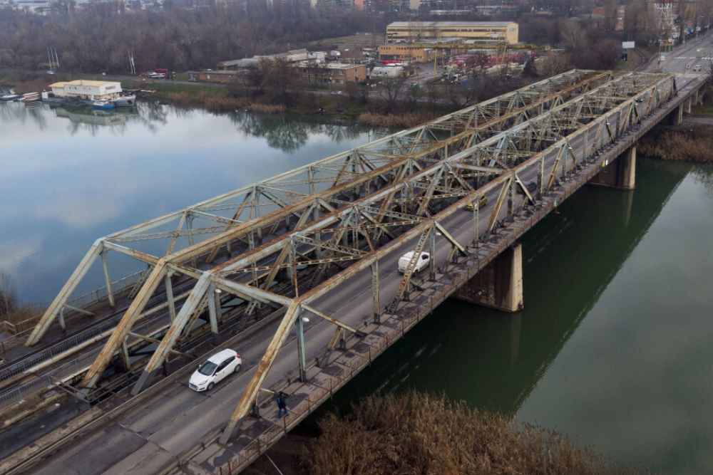 24 órára teljesen lezárják ezt a budapesti hidat