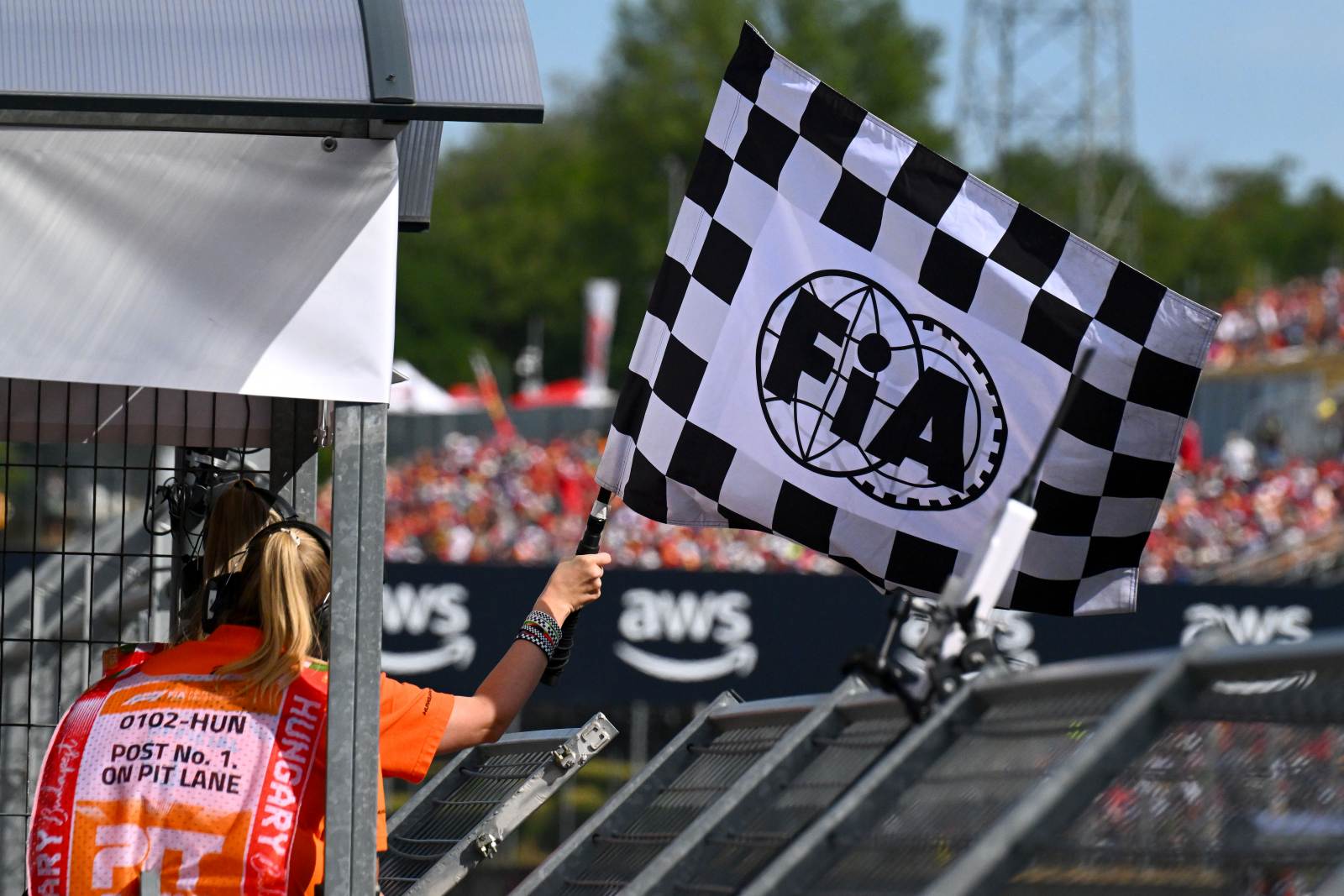 Eldőlt, komoly változás jön az F1-ben jövőre