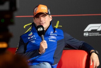 A Red Bull nem tiltja az ütközést Verstappennek
