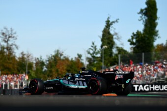 Verstappent okolja az elszúrt időmérőért a Mercedes