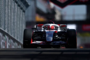10 év után repülhet az F1-ből a futamgyőztes pilóta
