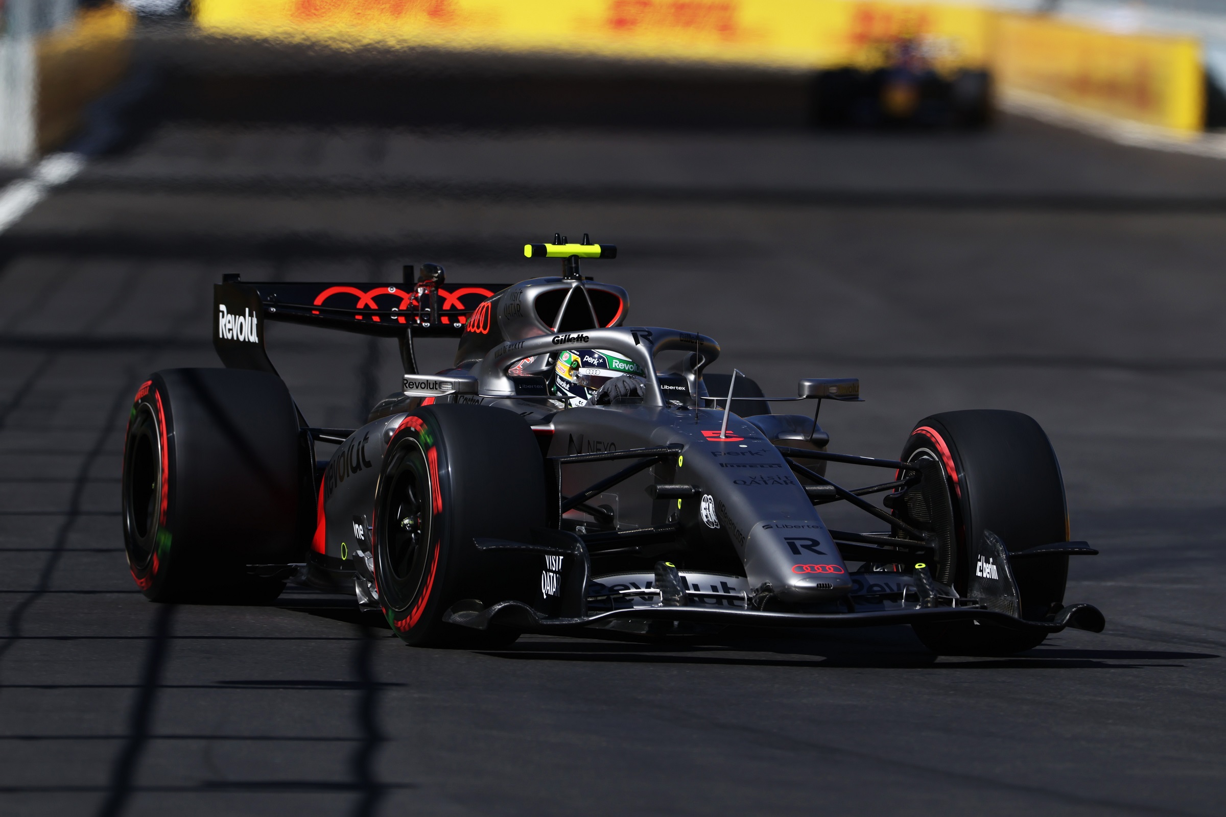 F1 Grand Prix of Spain - Qualifying | Vezess