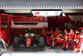 Öt kanyarig működött jól Hamilton Ferrarija