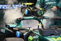 Kínosan lassú Alonsóék F1-autója, az F2 lehagyja őket 1 Kínosan lassú Alonsóék F1-autója, az F2 lehagyja őket 1