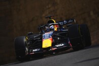 Autót tört az F1-éllovas a bakui időmérőn 1