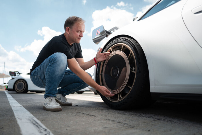 20 millióért másodperceket kapsz ebben a Porschéban 17
