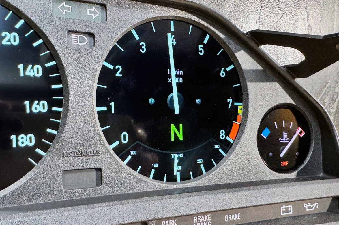 Ilyen az ha egy vérbeli rajongó modernizálja az öreg BMW-ket